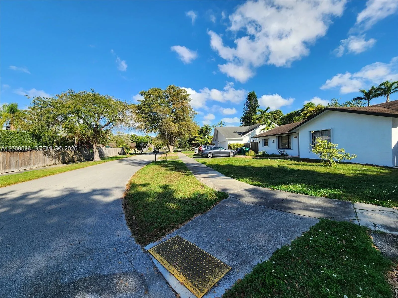 9825 SW 132nd Ct, Miami FL 33186