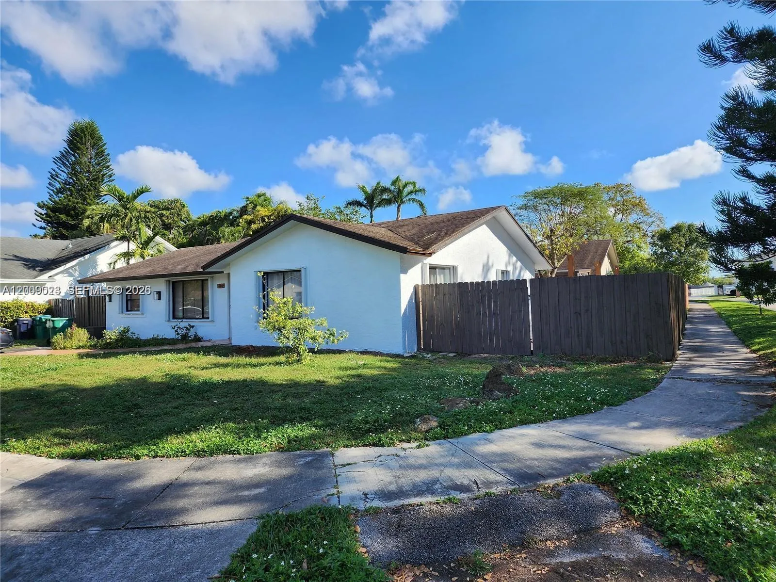 9825 SW 132nd Ct, Miami FL 33186