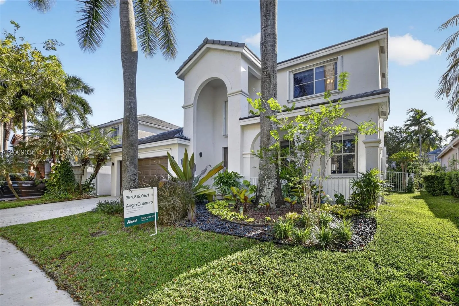 1311 Croton Ct, Weston FL 33327