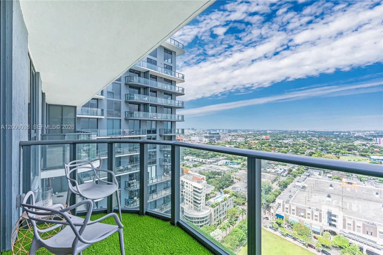 121 NE 34th St # 2810, Miami FL 33137