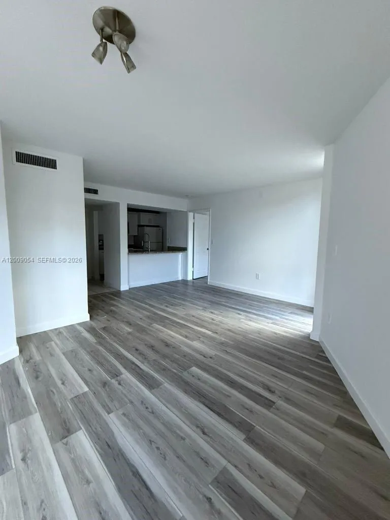 6955 NW 186th St # F209, Hialeah FL 33015