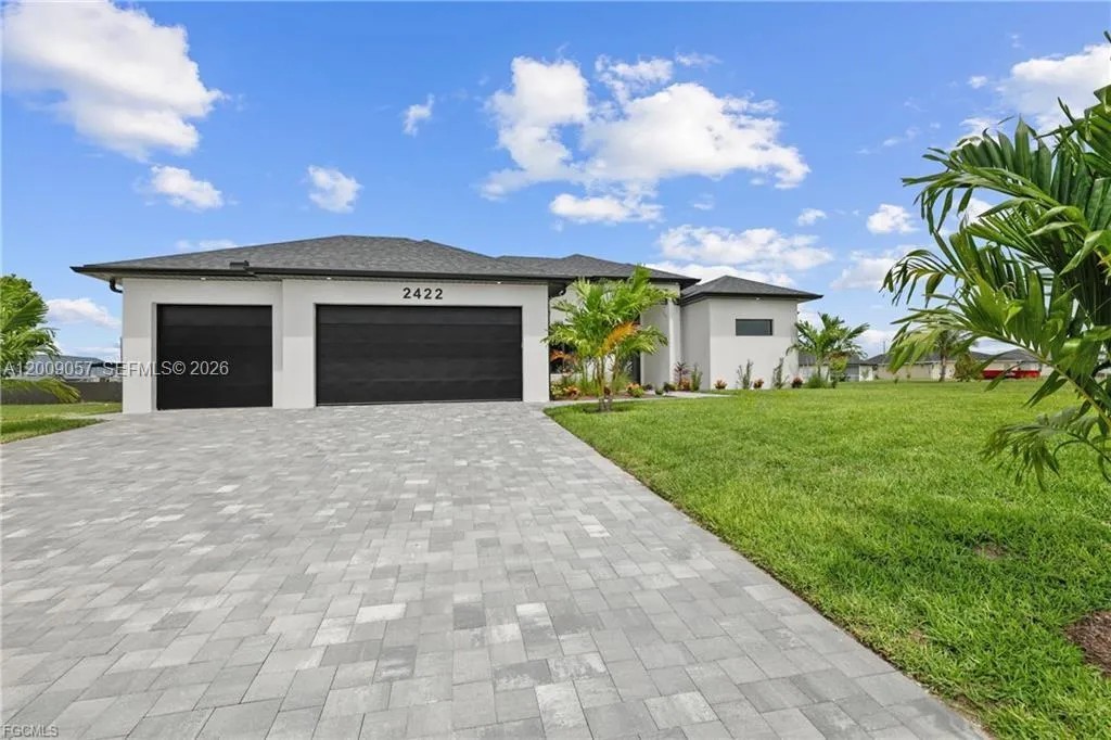 2422 Nelson Rd N, Cape Coral FL 33993
