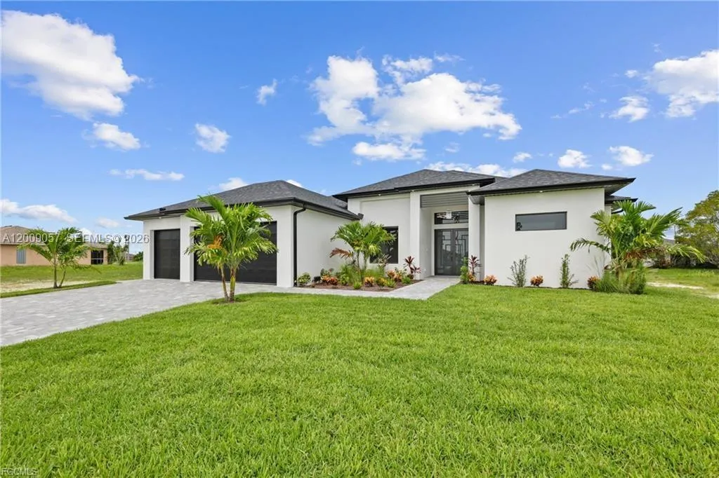 2422 Nelson Rd N, Cape Coral FL 33993