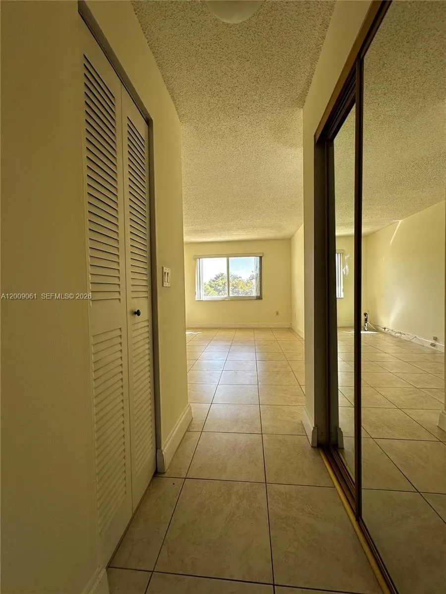 7860 Camino Real # L410, Miami FL 33143