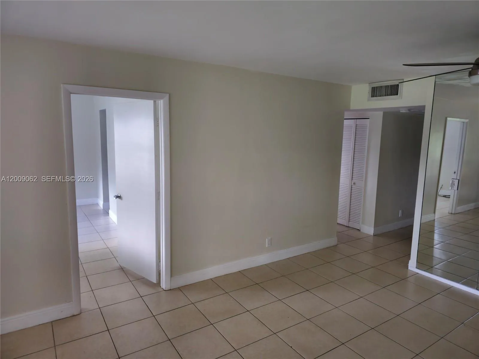9460 Tangerine Pl # 104, Davie FL 33324
