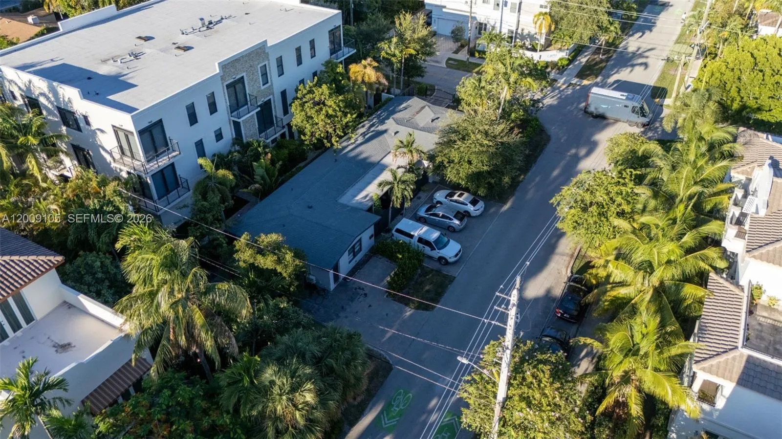 1615 NE 9TH ST, Fort Lauderdale FL 33304