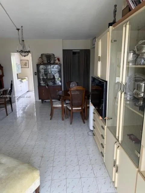 450 Golden Isles Dr # 2G, Hallandale Beach FL 33009