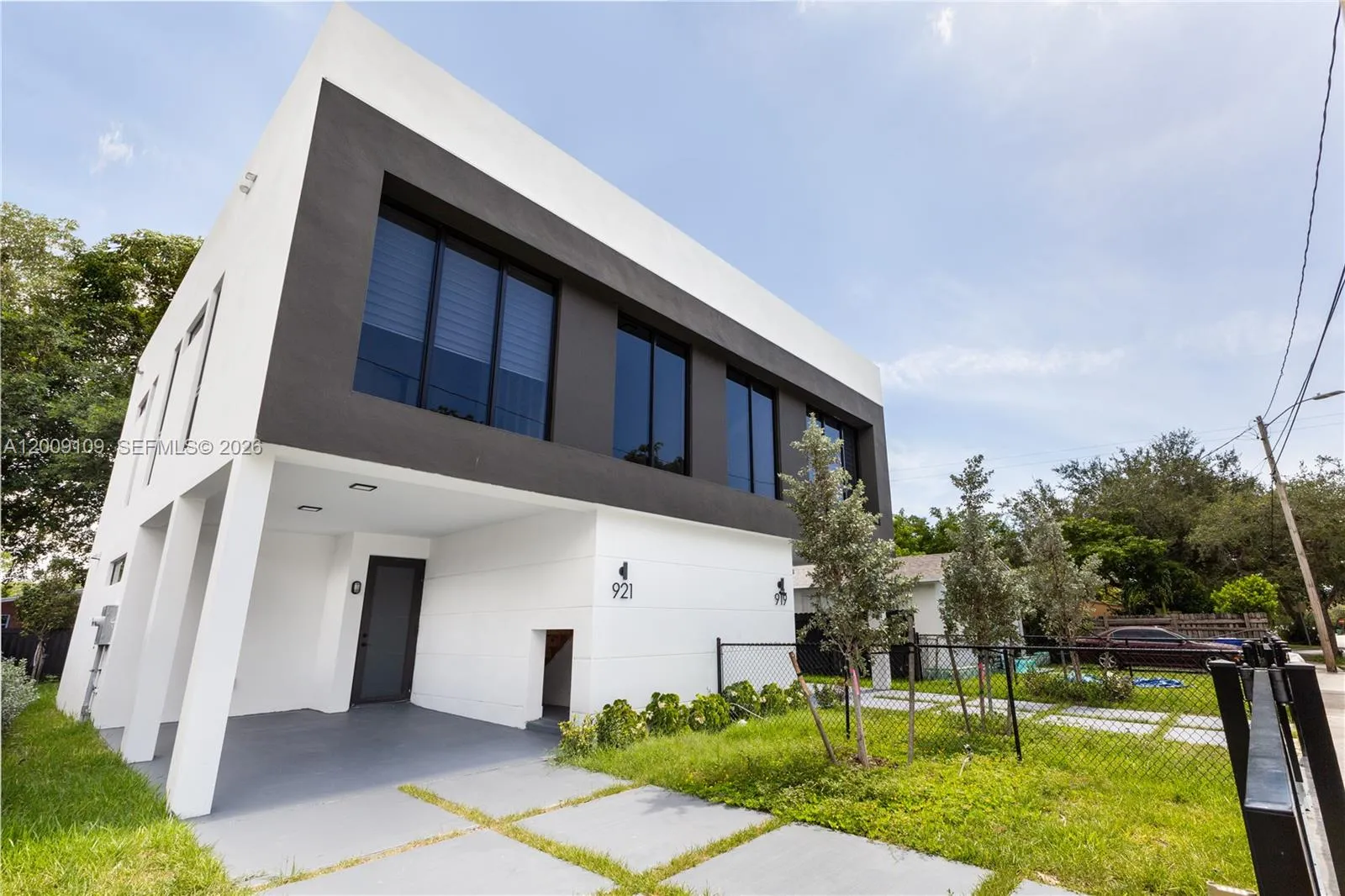 921 NW 55th St # 1, Miami FL 33127