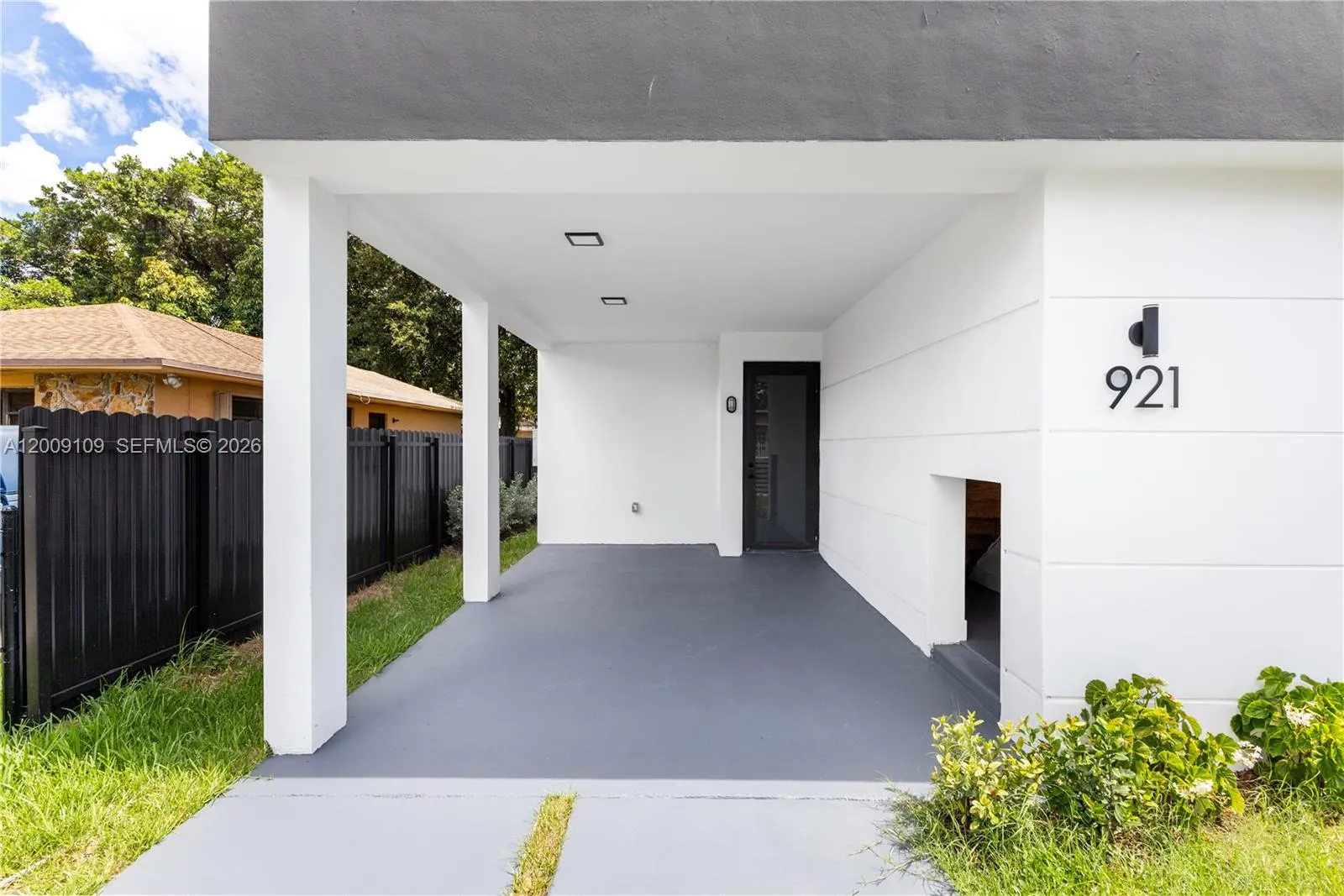 921 NW 55th St # 1, Miami FL 33127