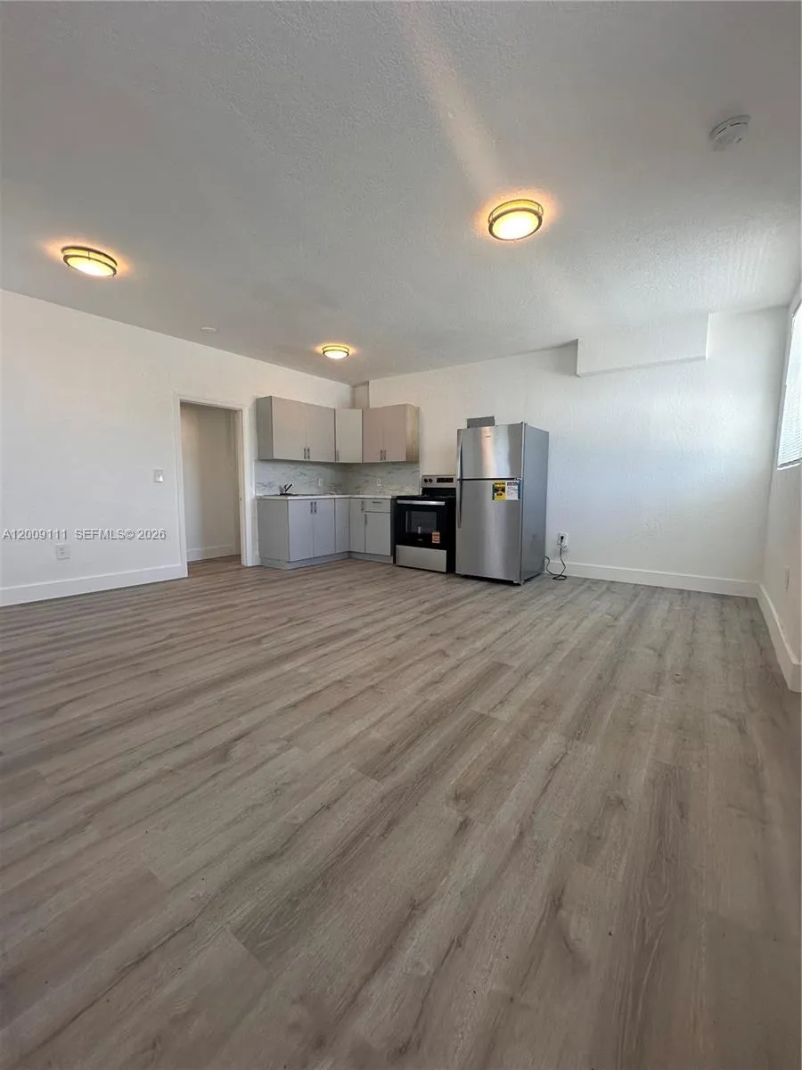 50 NW 79th St # 6, Miami FL 33150