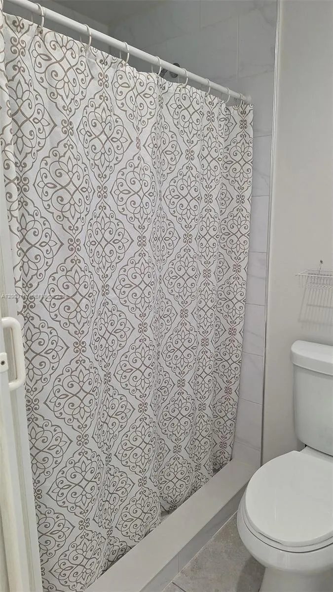 3001 NW 171st St # 3001, Miami Gardens FL 33056