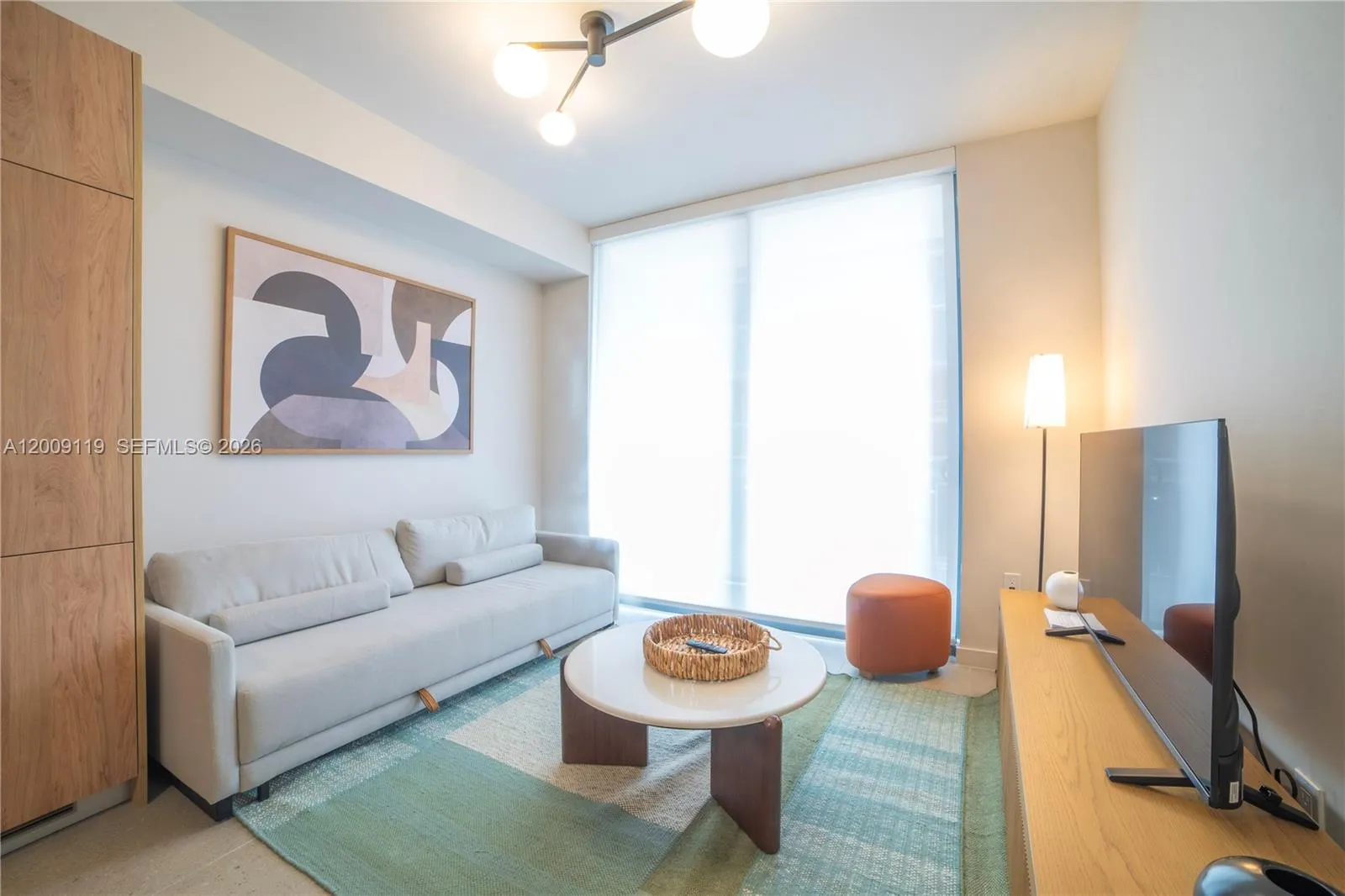 11 NE 6TH # 1104, Miami FL 33132