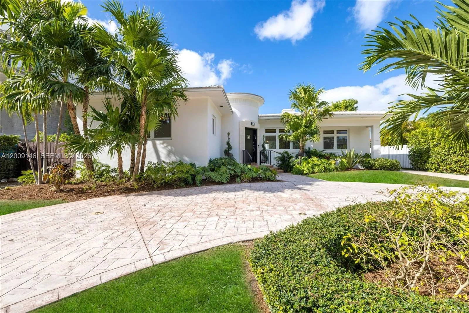 4340 Pine Tree Dr, Miami Beach FL 33140