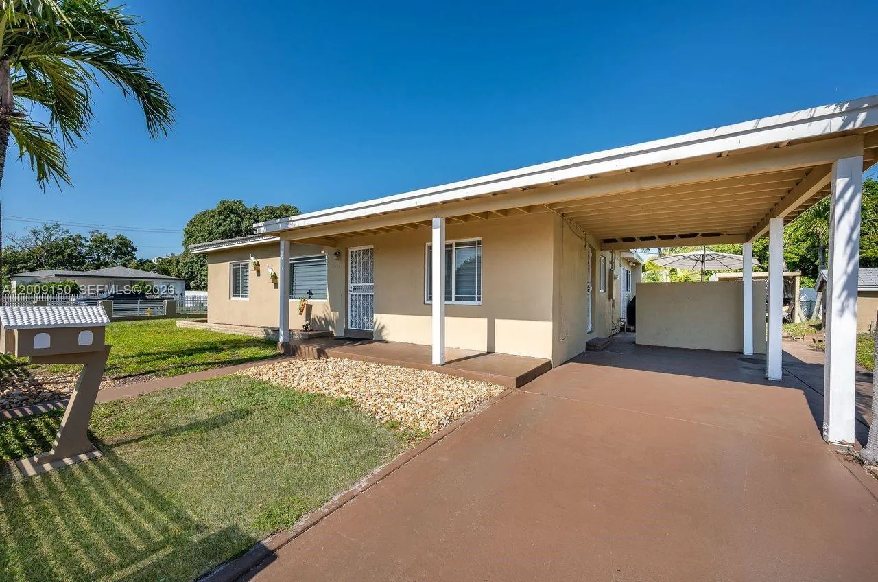 8200 NW 31st Ave, Miami FL 33147