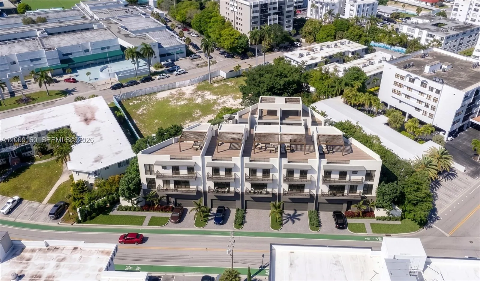 9201 W Bay Harbor Dr, Bay Harbor Islands FL 33154