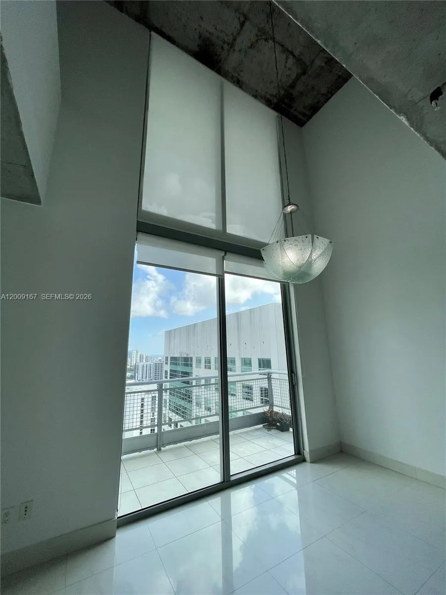 690 SW 1st Ct # 3115, Miami FL 33130