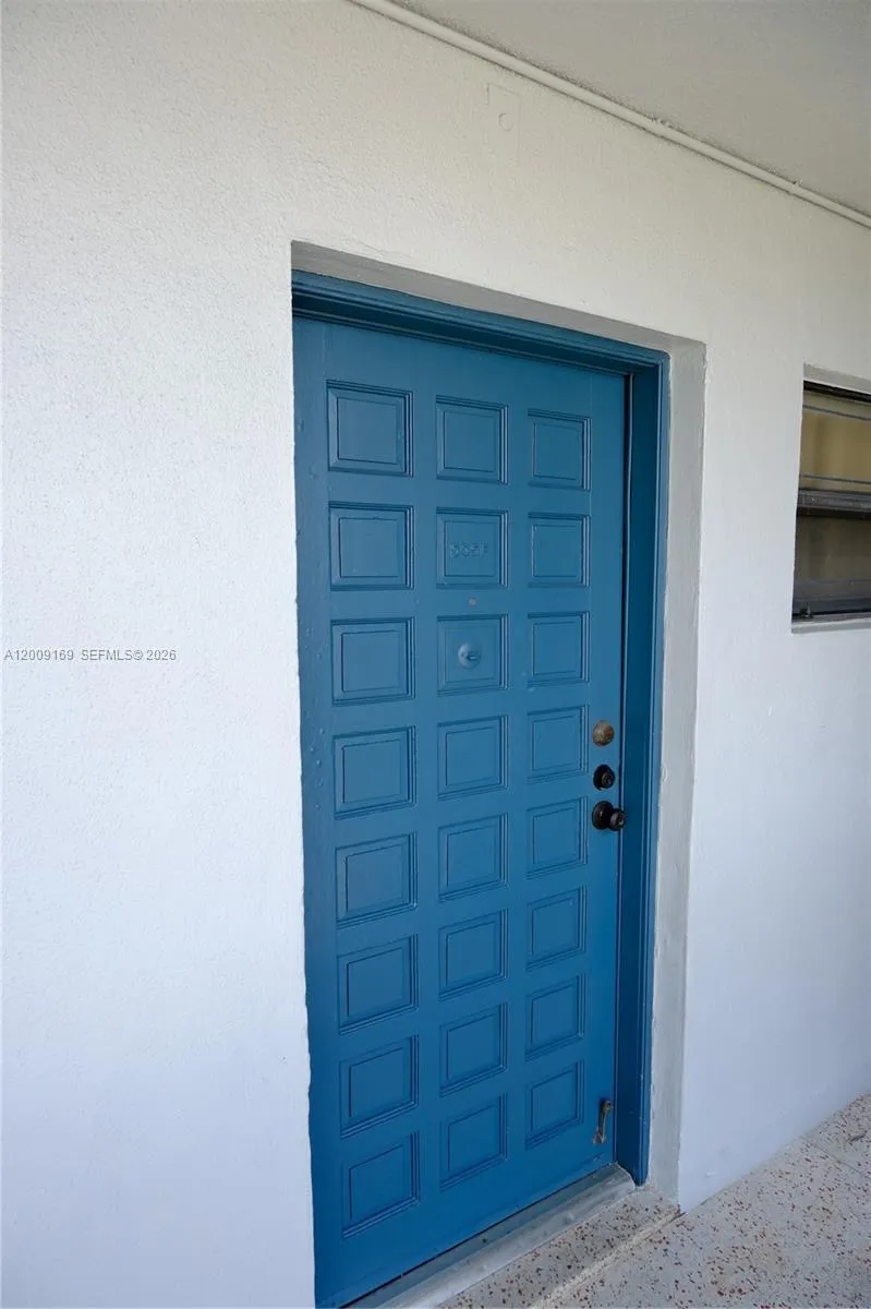 650 NE 149th St # 505F, Miami FL 33161