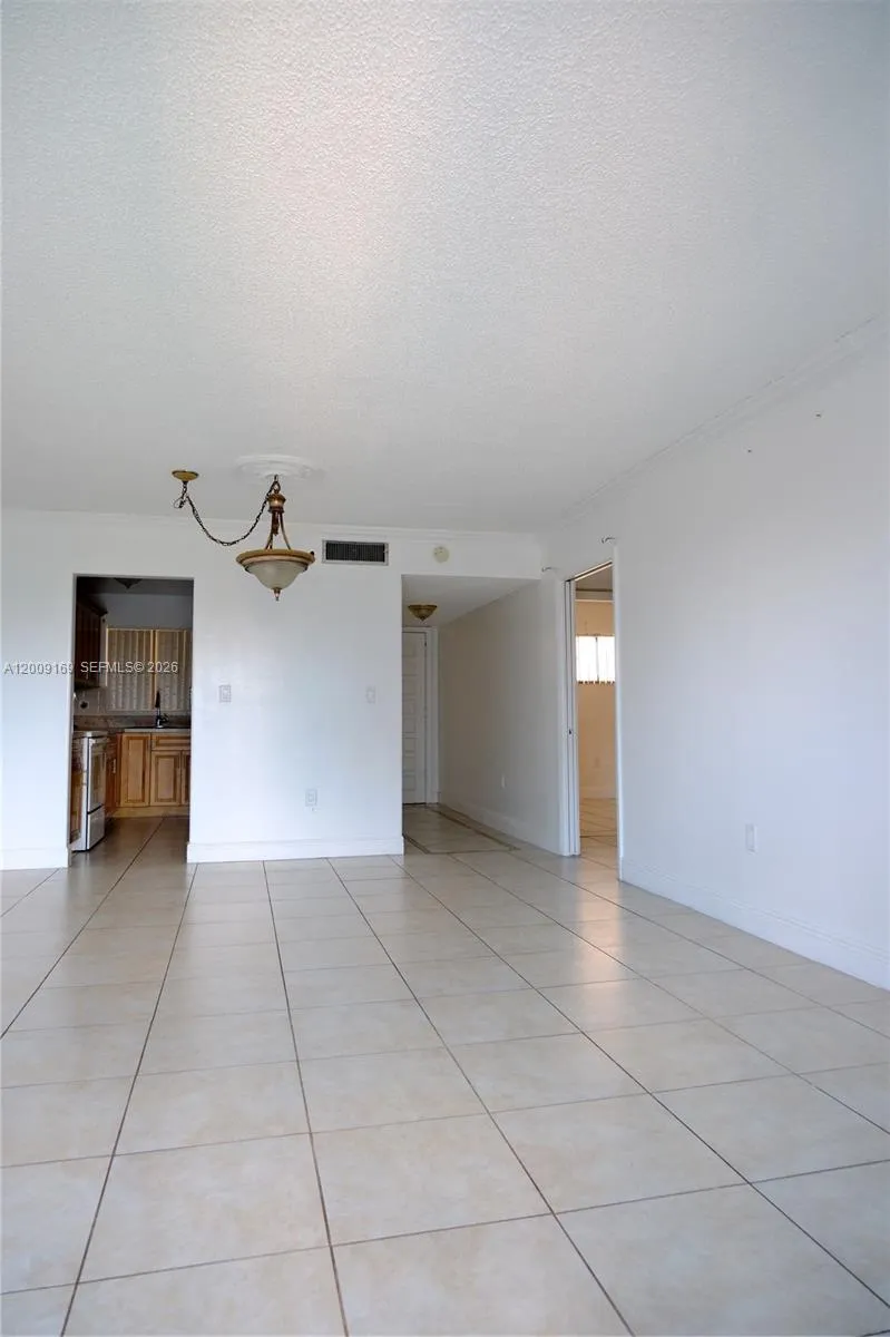 650 NE 149th St # 505F, Miami FL 33161