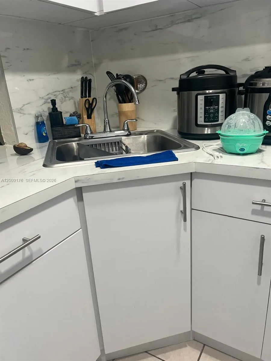 801 NW 47th Ave # 503W, Miami FL 33126