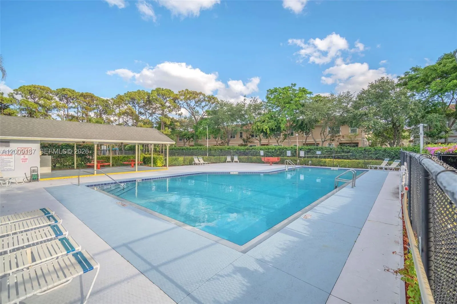 5040 W Willow Pond Rd W, West Palm Beach FL 33417