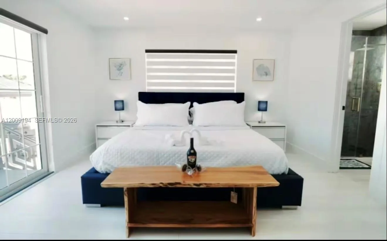 2133 Yellowtail Dr, Marathon FL 33050