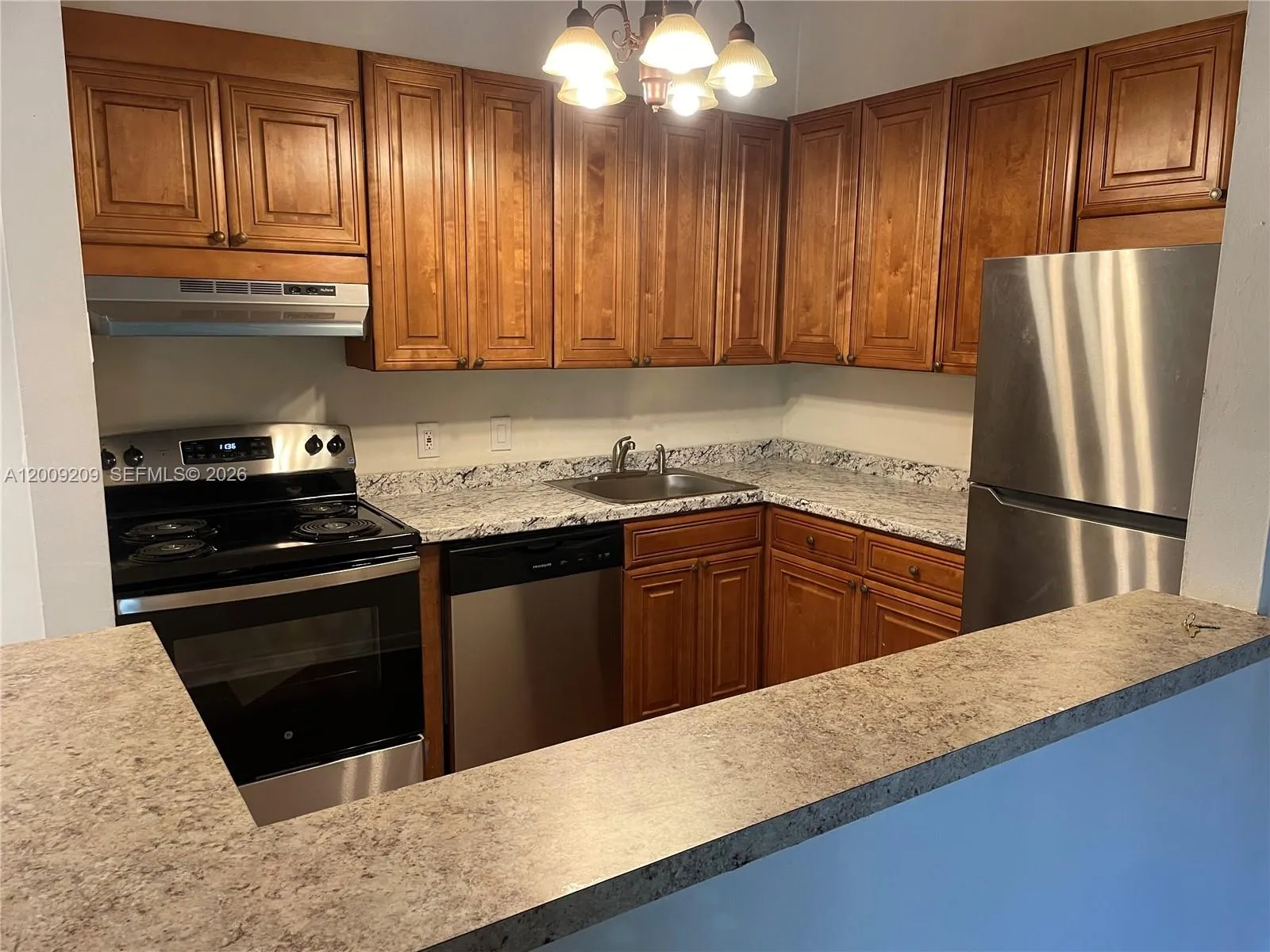 819 NE 199th St # 205, Miami FL 33179