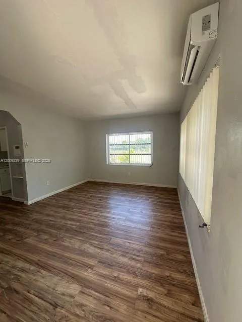 30 S Shore Dr # 1, Miami Beach FL 33141