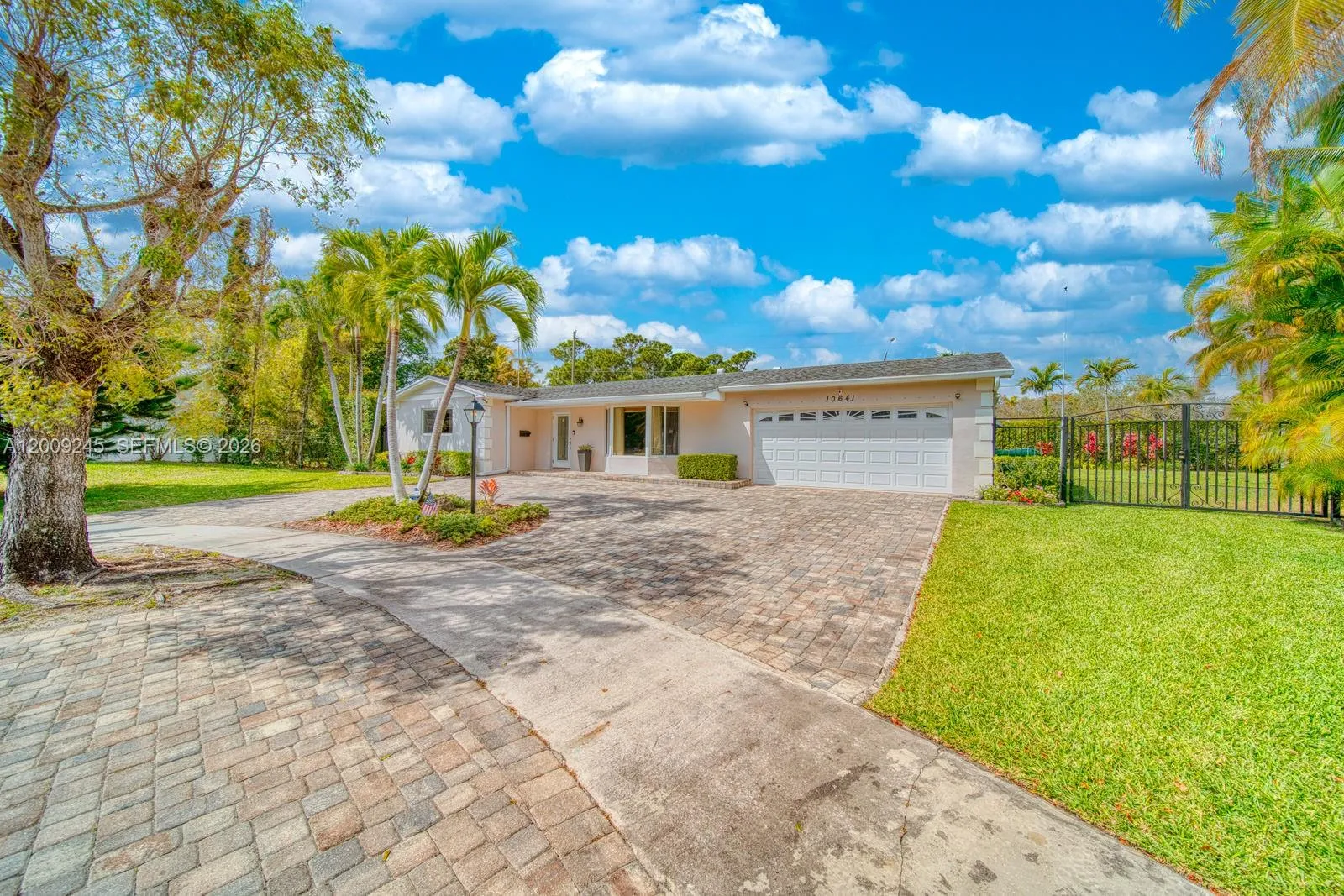 10641 SW 99th Ter, Miami FL 33176