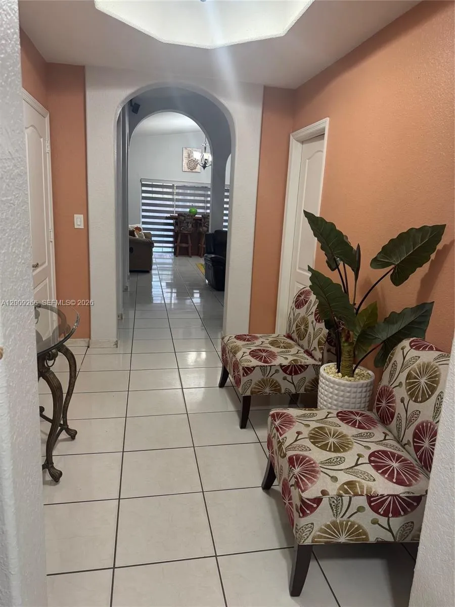 8748 NW 143rd Ter, Miami Lakes FL 33018