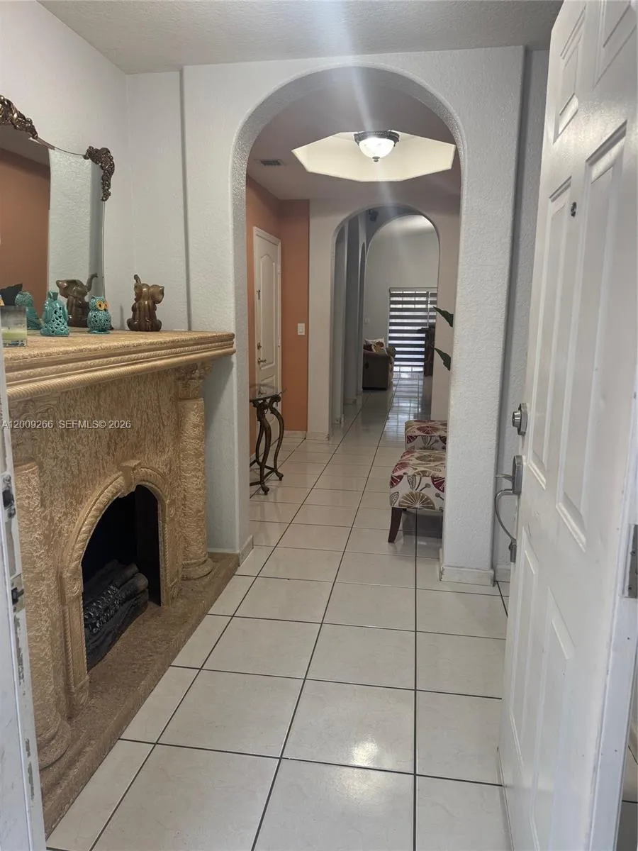 8748 NW 143rd Ter, Miami Lakes FL 33018