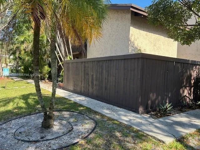 1761 Bayberry Dr, Pembroke Pines FL 33024