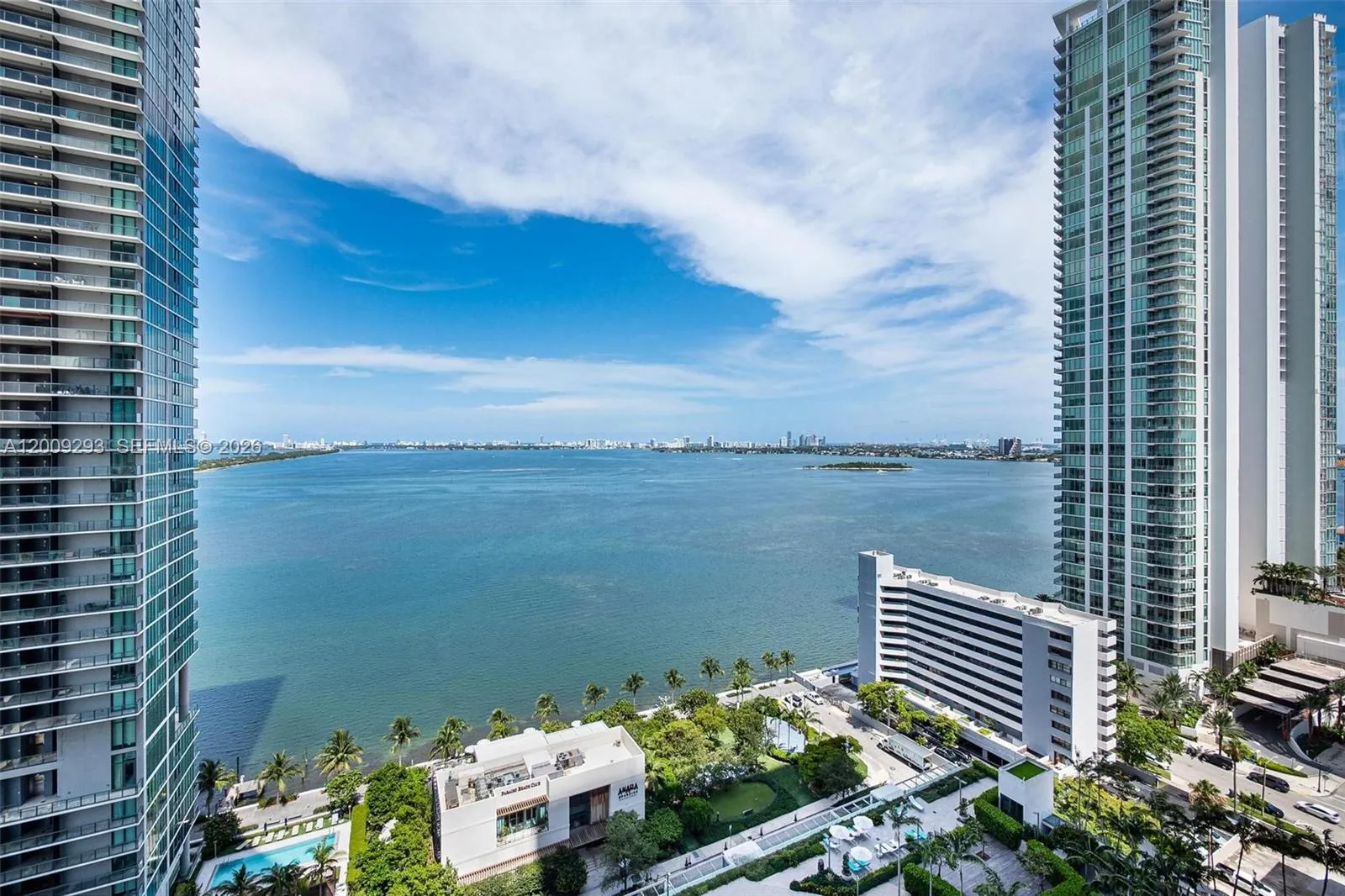650 NE 32nd St # 2101, Miami FL 33137