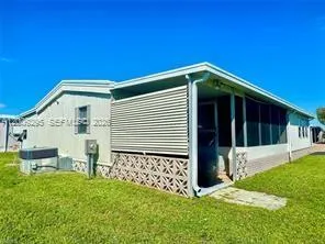 10 Hay St., Other City - In The State Of Florida FL 33920