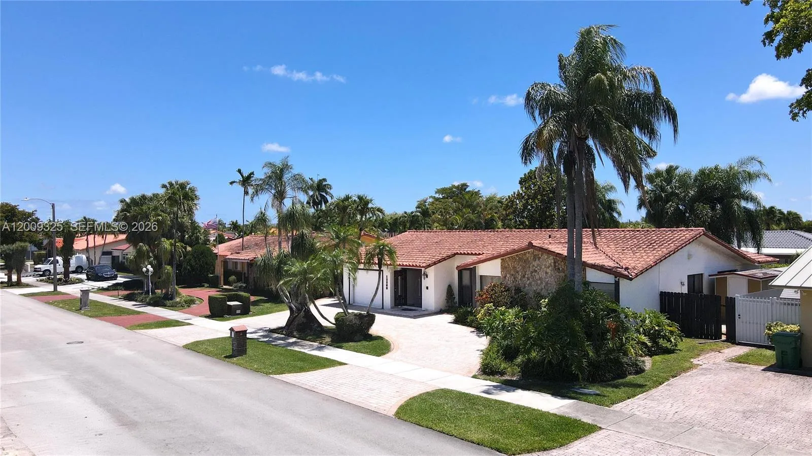 13300 SW 21st St, Miami FL 33175