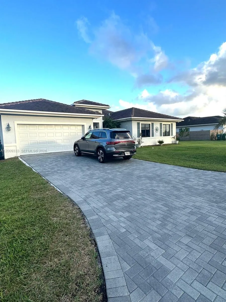 32151 SW 196th Ave, Homestead FL 33030