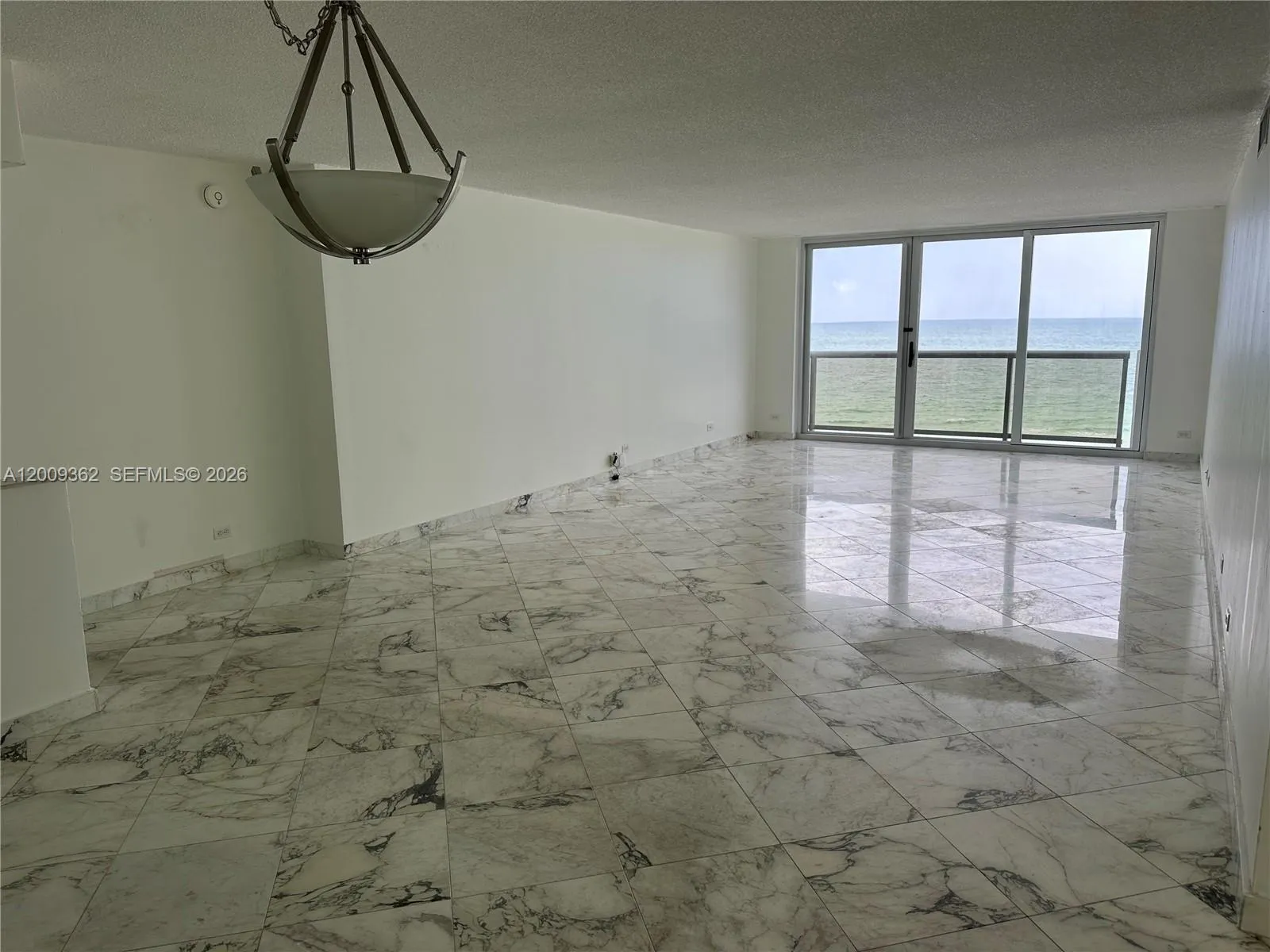 6039 Collins Ave # 826, Miami Beach FL 33140