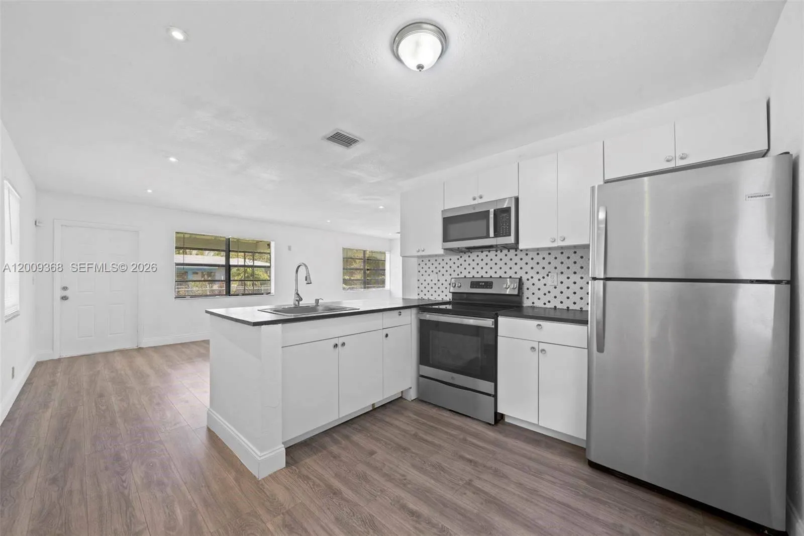 1344 NW 7th Ter, Fort Lauderdale FL 33311