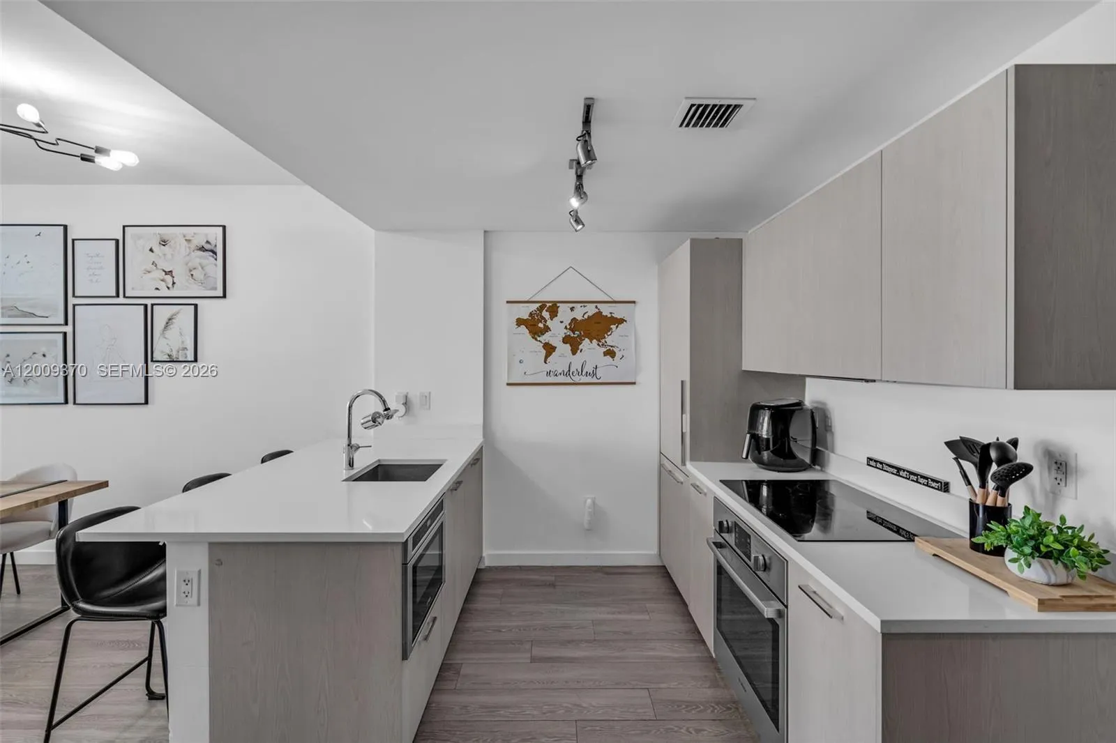 501 NE 31st St # 3704, Miami FL 33137