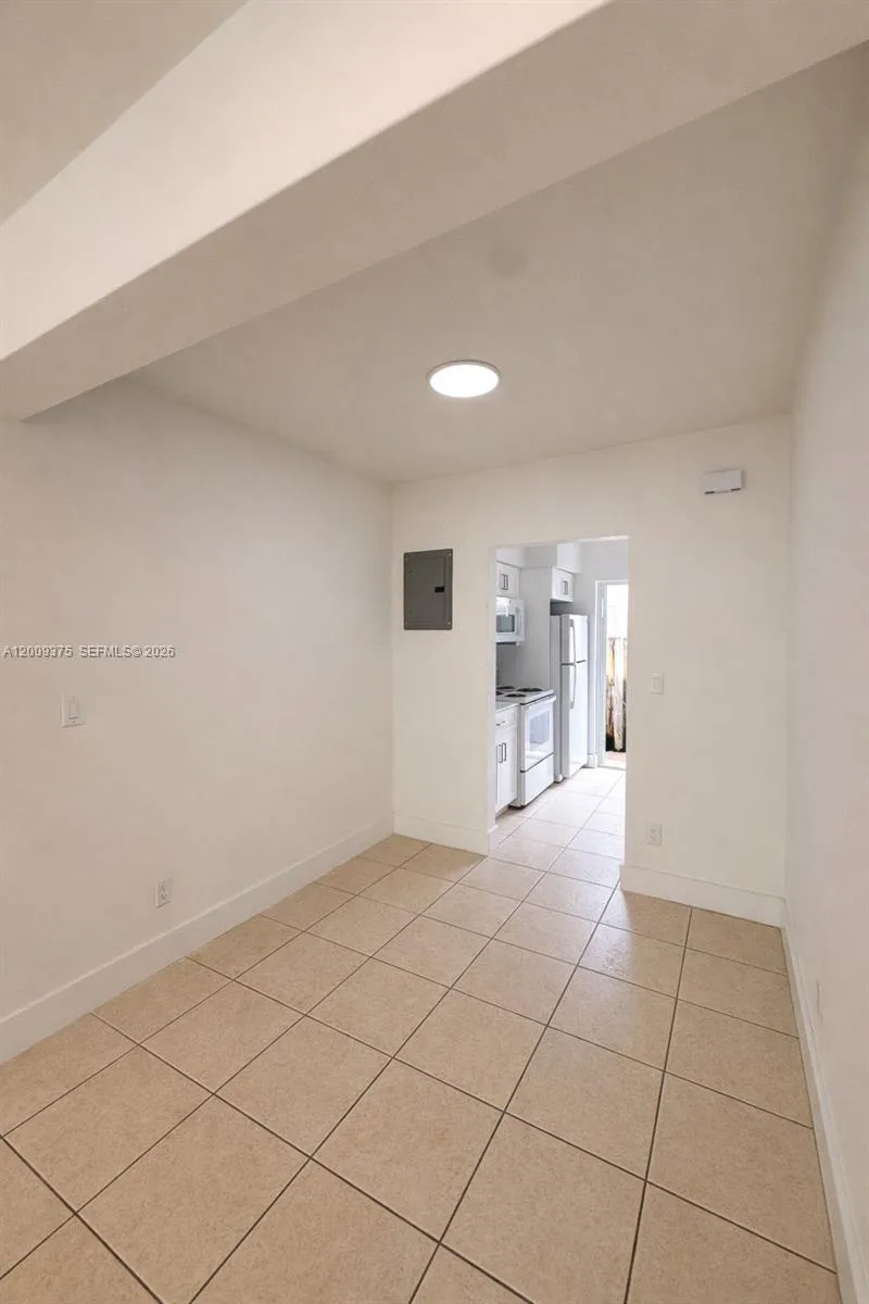 935 Bay Dr # 3, Miami Beach FL 33141