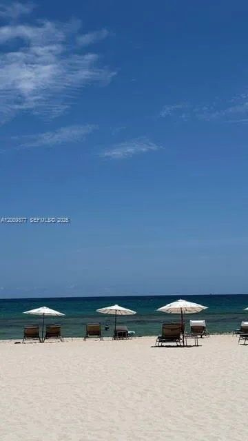 5875 Collins Ave # 708, Miami Beach FL 33140