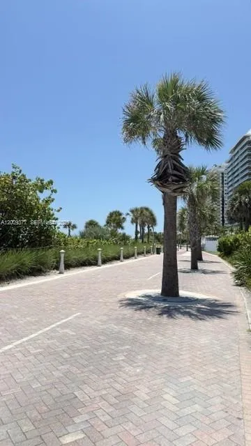 5875 Collins Ave # 708, Miami Beach FL 33140