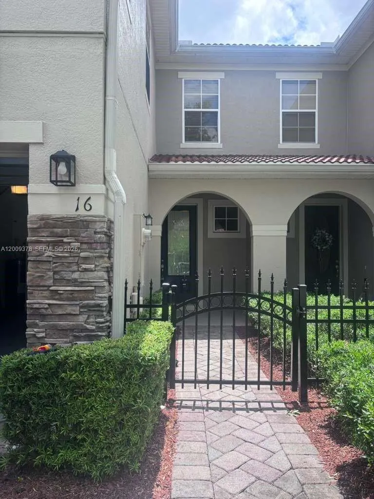 16 Canterbury Bell Dr, Other City - In The State Of Florida FL 32765