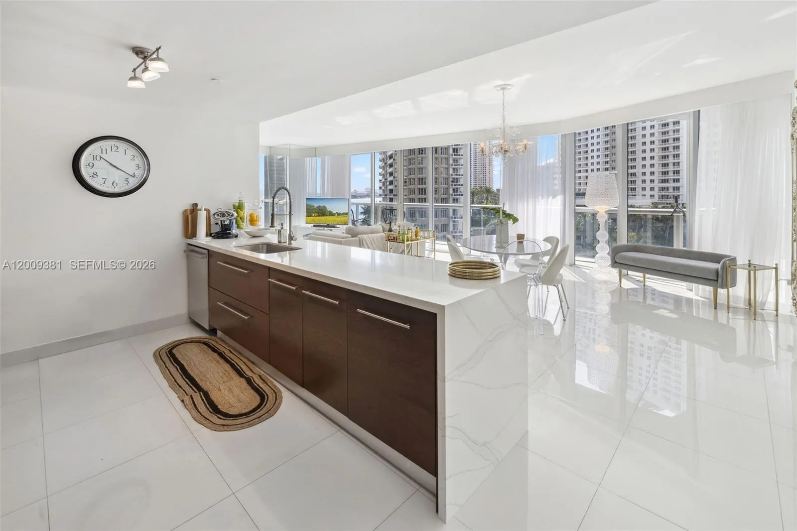 465 Brickell Ave # 701, Miami FL 33131