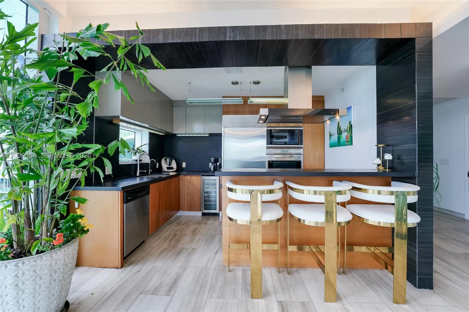 2020 N Bayshore Dr # 3902, Miami FL 33137