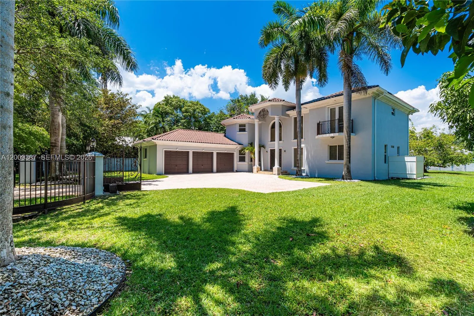 8479 SW 122nd St, Miami FL 33156