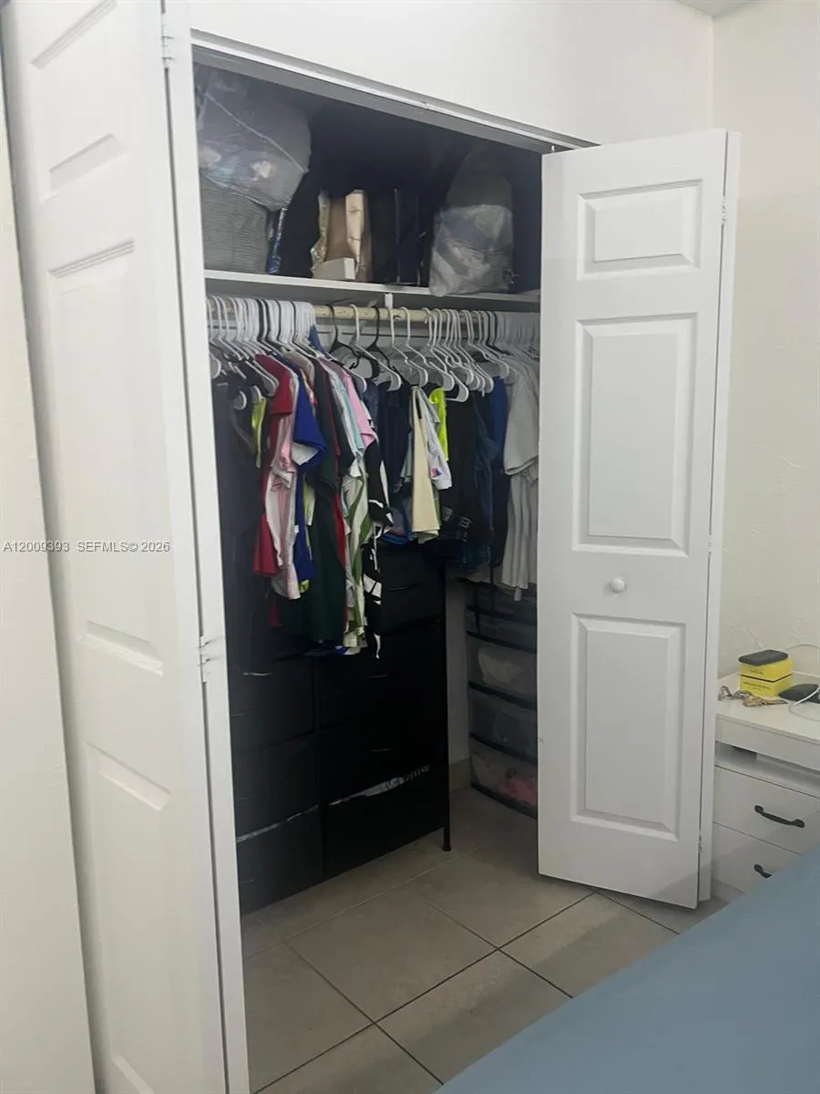 1245 W 24th St # 121, Hialeah FL 33010