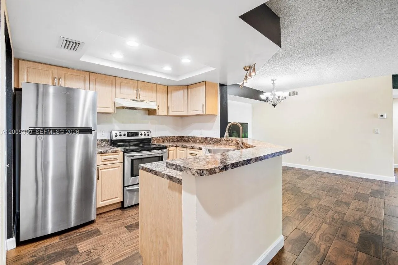 9088 W Atlantic Blvd # 527, Coral Springs FL 33071