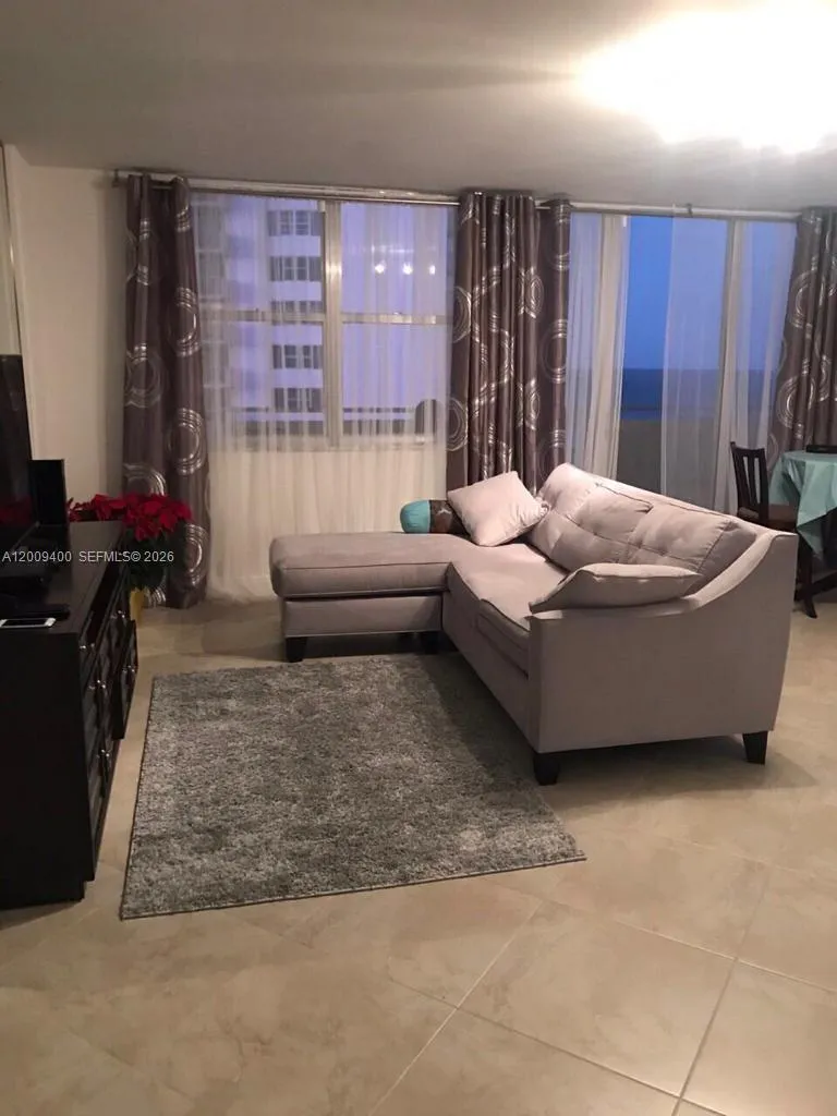 3180 S Ocean Dr # 1705, Hallandale Beach FL 33009