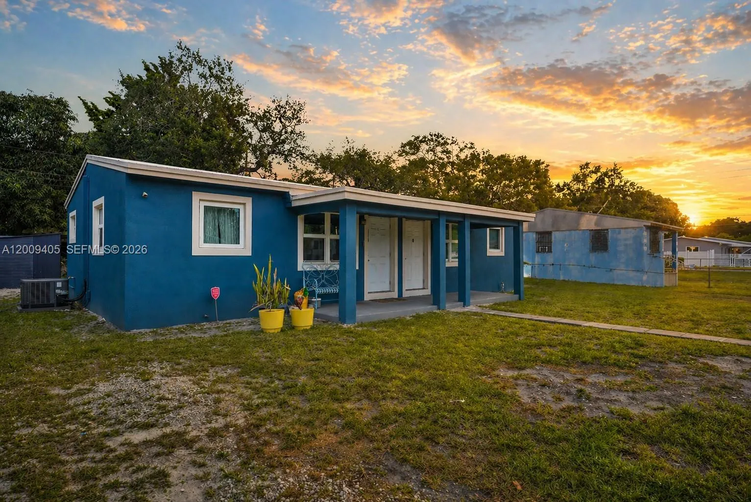 2113 NW 93rd St, Miami FL 33147