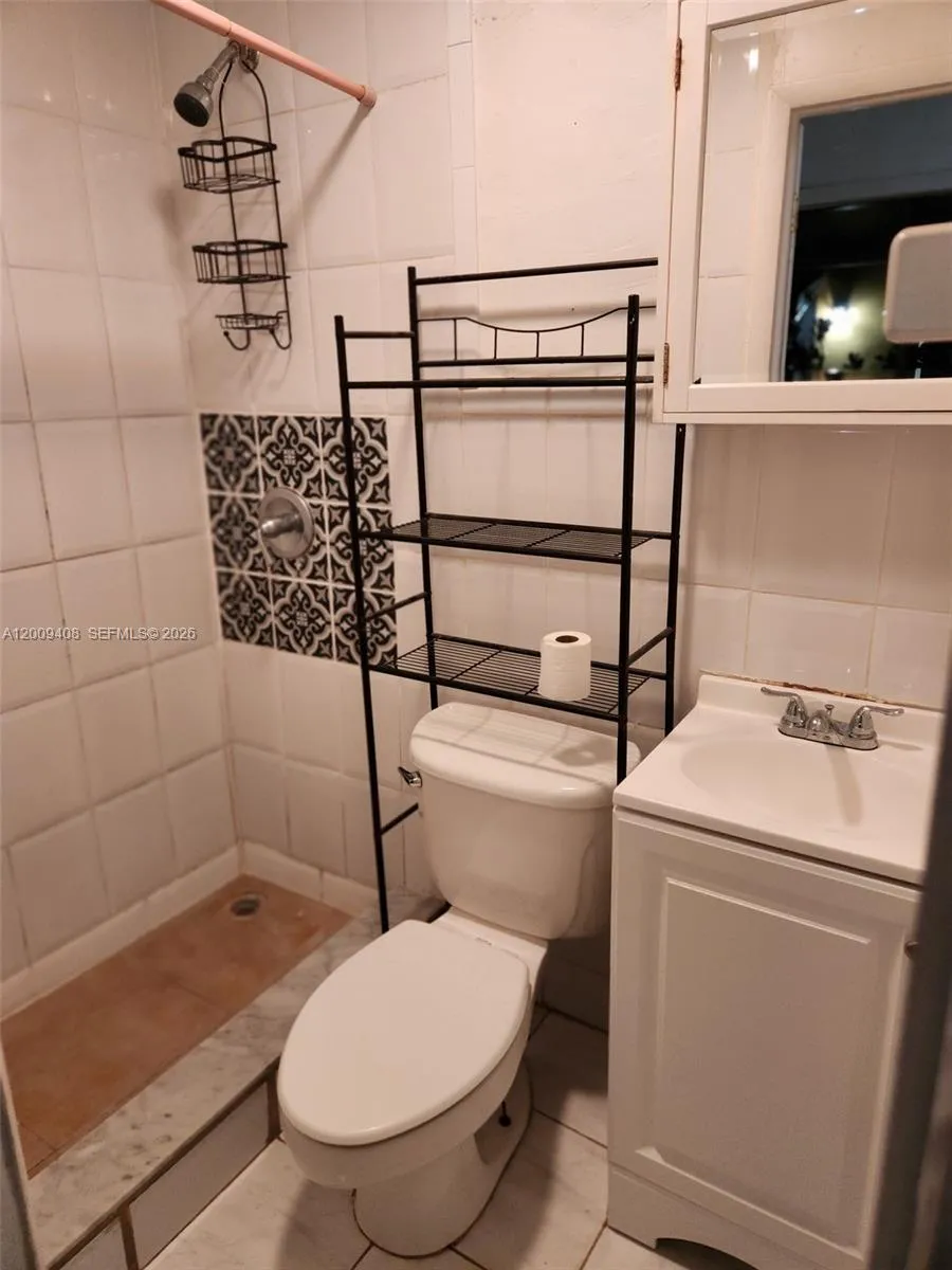 246 NW 64th Ct, Miami FL 33126